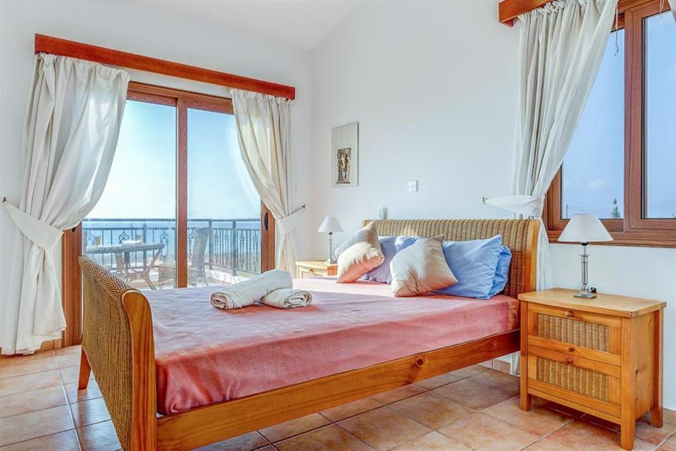 Argaka Beachfront Villa パ フォス エクステリア 写真